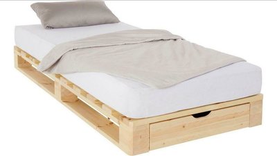 PALLET-BED met lade blank gelakt